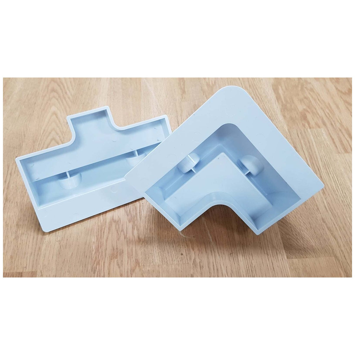 Exotronic - White Solar Panel ABS Plastic Corner plus Mid Brackets