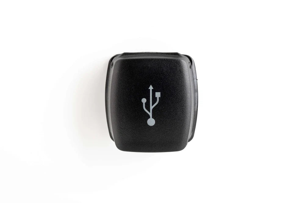 Scanstrut - 12/24V - Flip Pro - USB-A & USB-C Socket